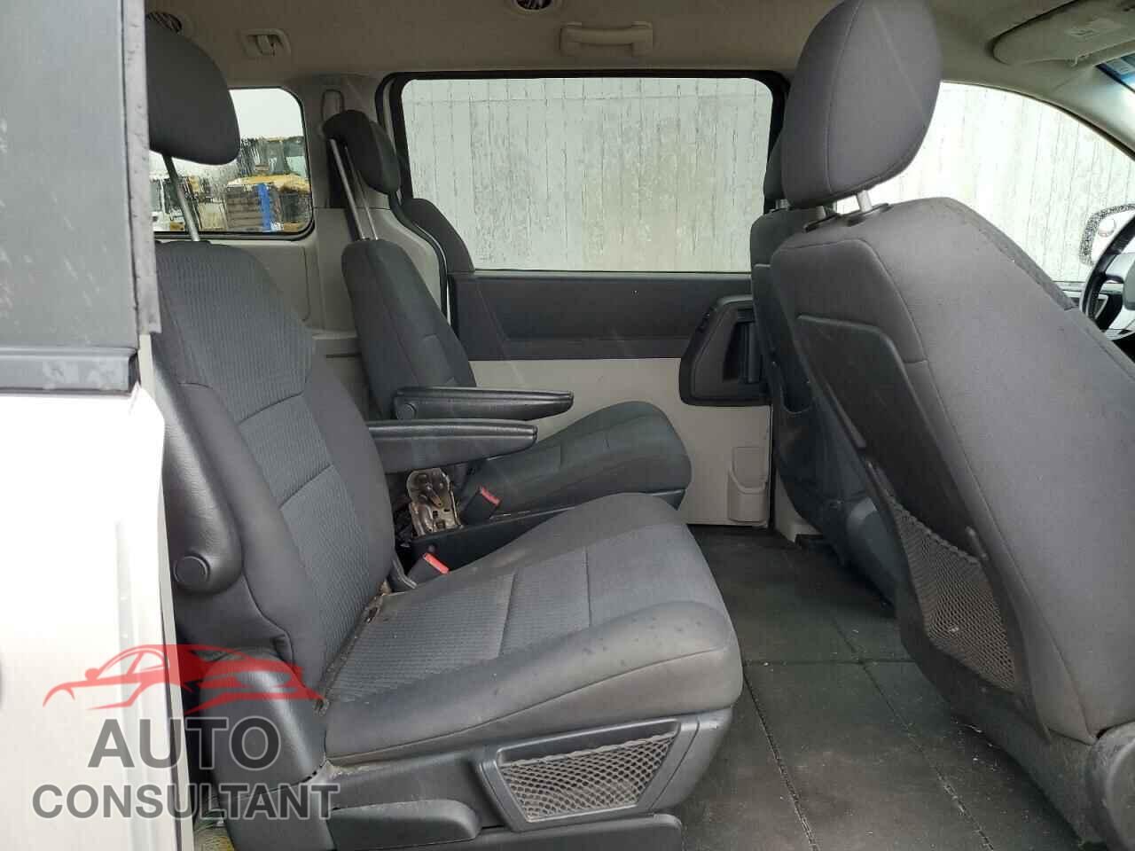 DODGE CARAVAN 2010 - 2D4RN5D18AR121099
