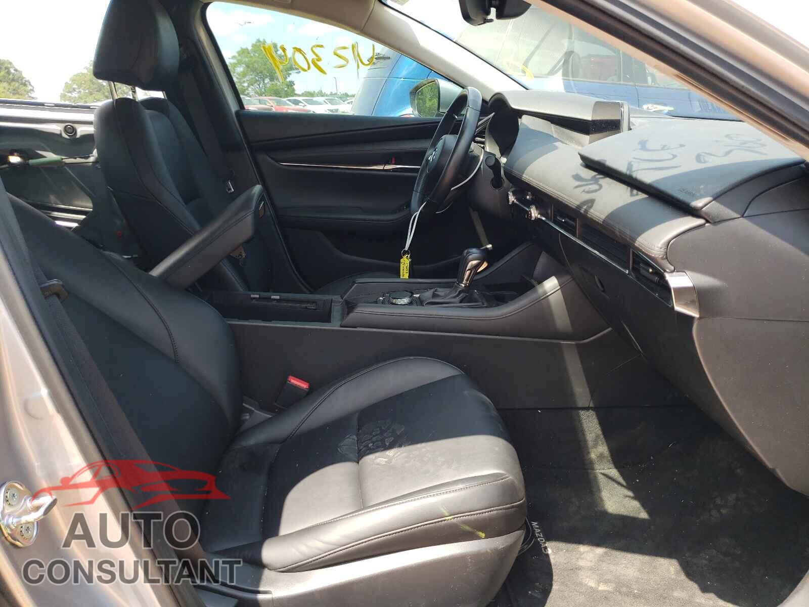 MAZDA 3 2019 - JM1BPACL7K1111982