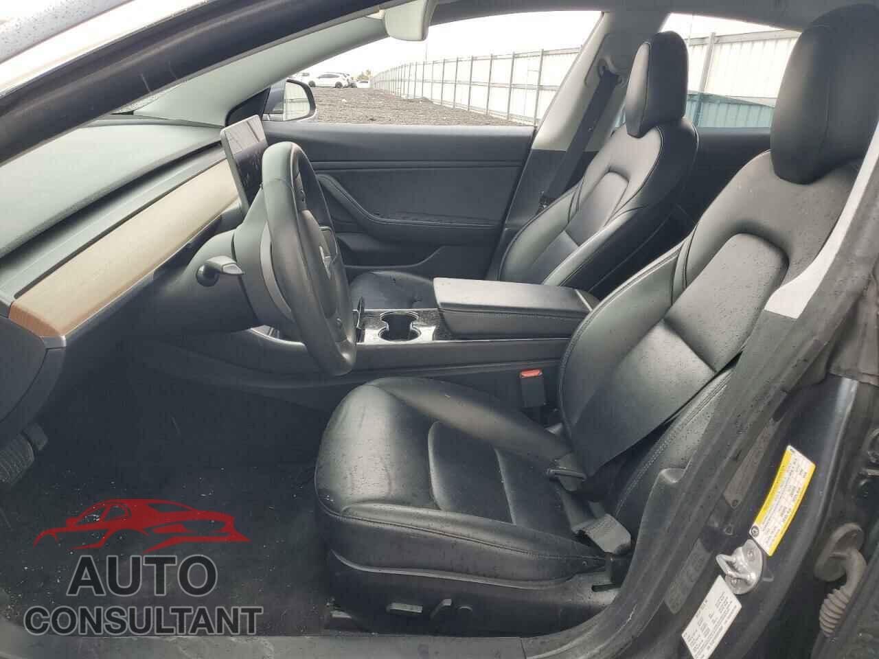 TESLA MODEL 3 2019 - 5YJ3E1EA1KF449407