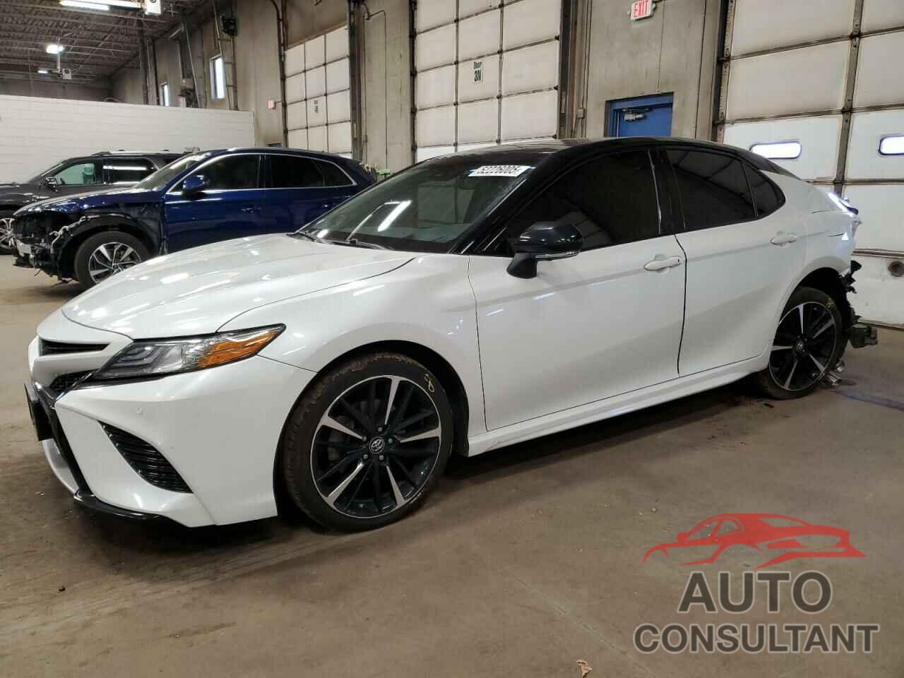 TOYOTA CAMRY 2018 - 4T1BZ1HK7JU020018