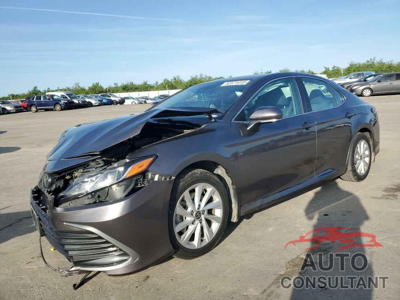 TOYOTA CAMRY 2022 - 4T1R11AK0NU706035