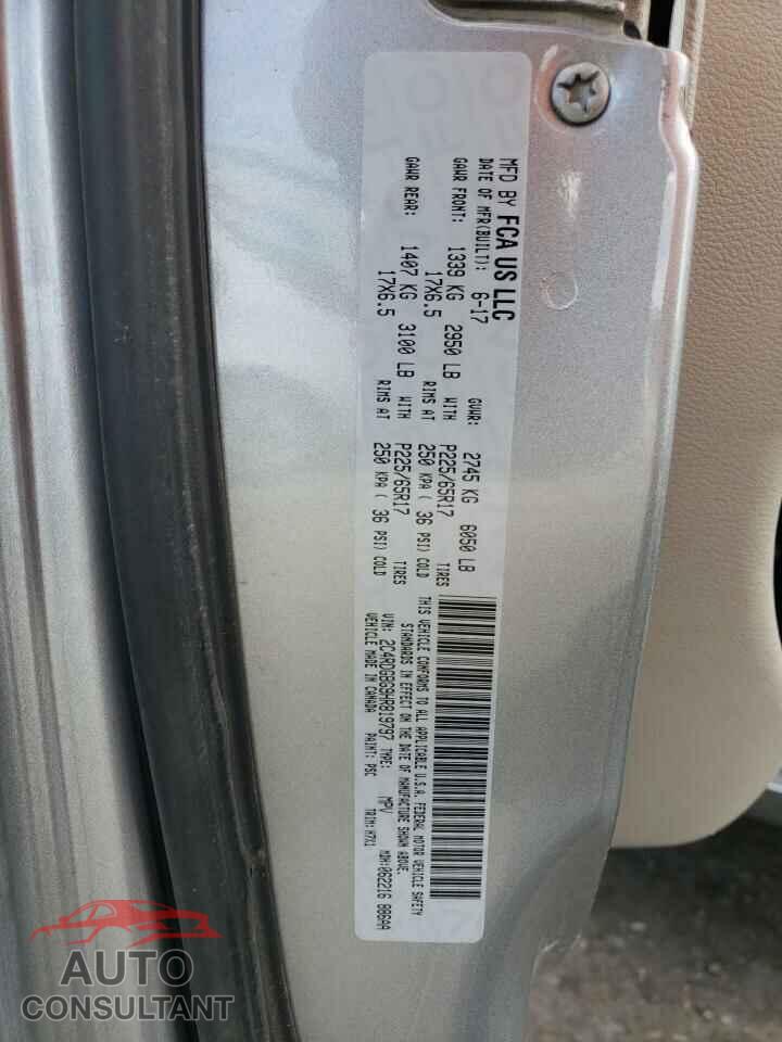 DODGE CARAVAN 2017 - 2C4RDGBG9HR819797
