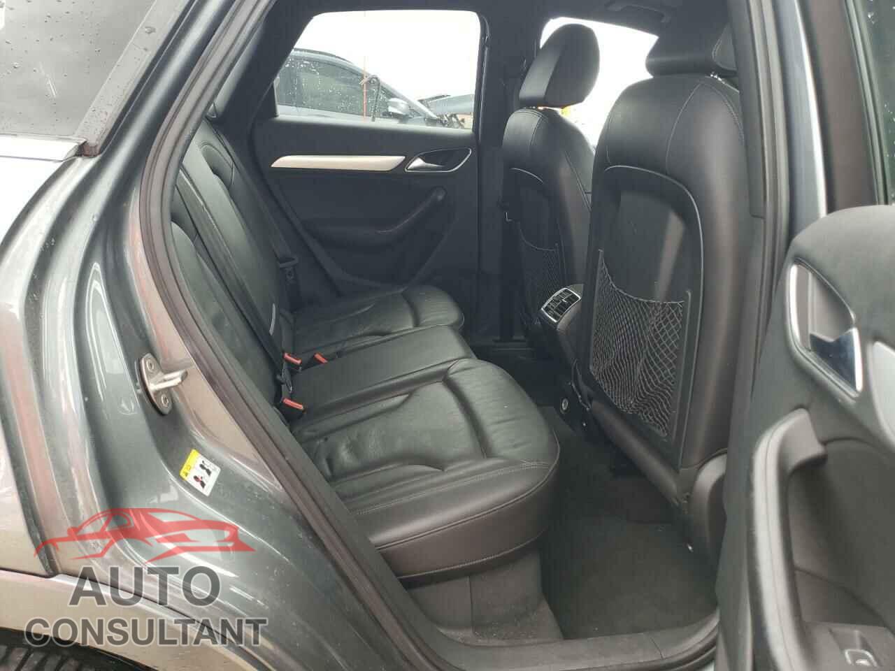 AUDI Q3 2017 - WA1JCCFS6HR001872