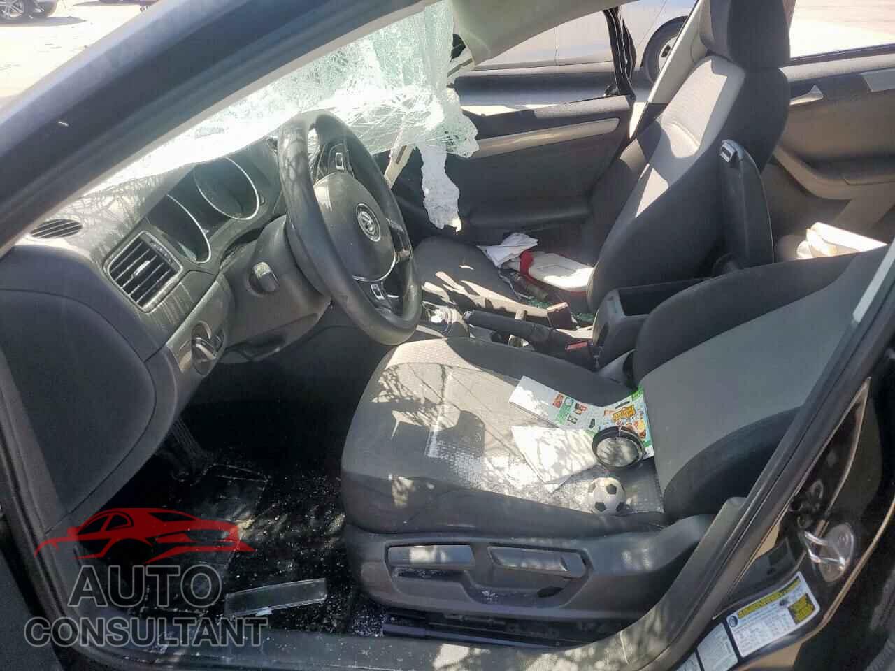VOLKSWAGEN JETTA 2017 - 3VW2B7AJ8HM308445