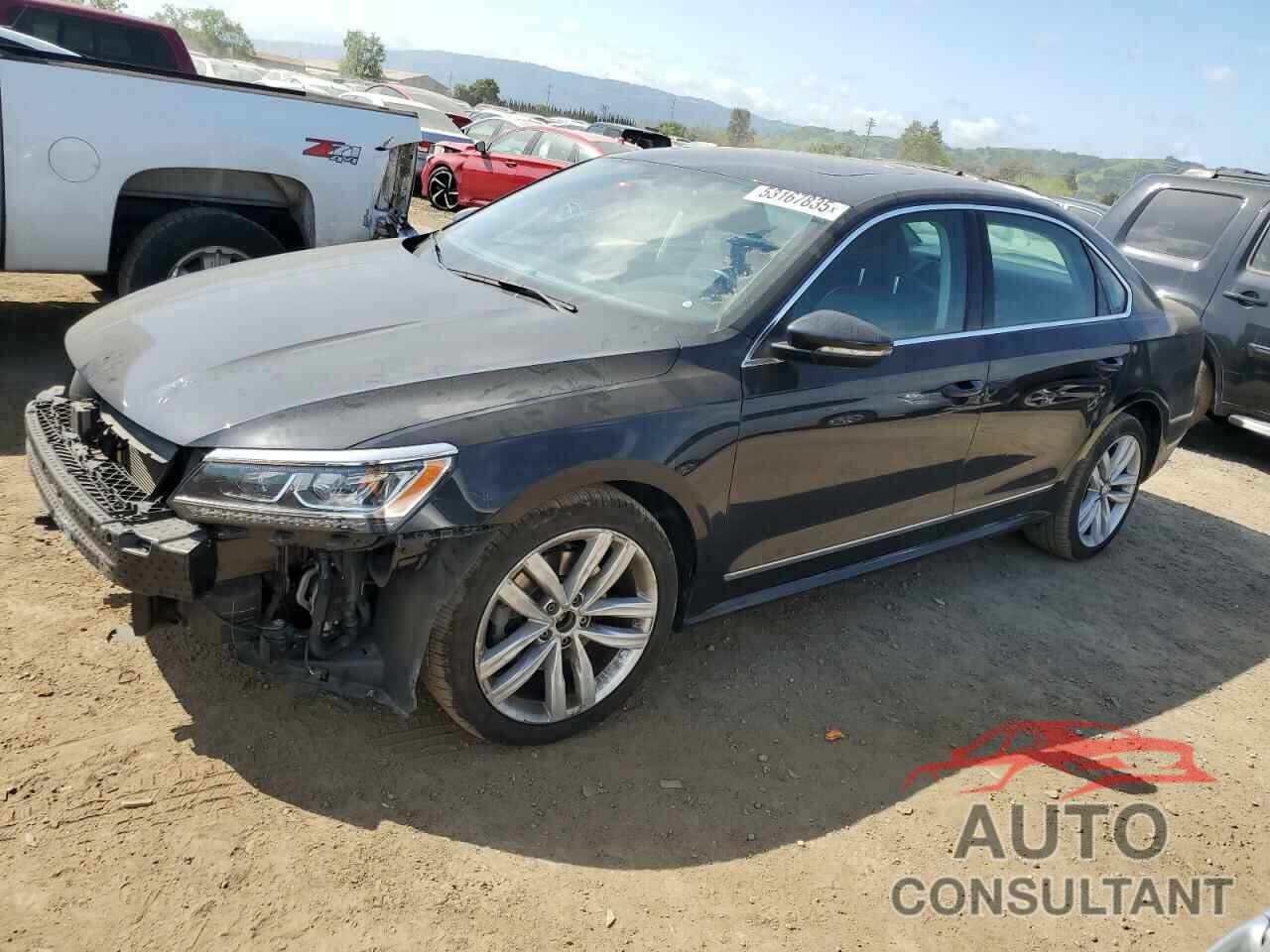 VOLKSWAGEN PASSAT 2017 - 1VWGT7A32HC062661