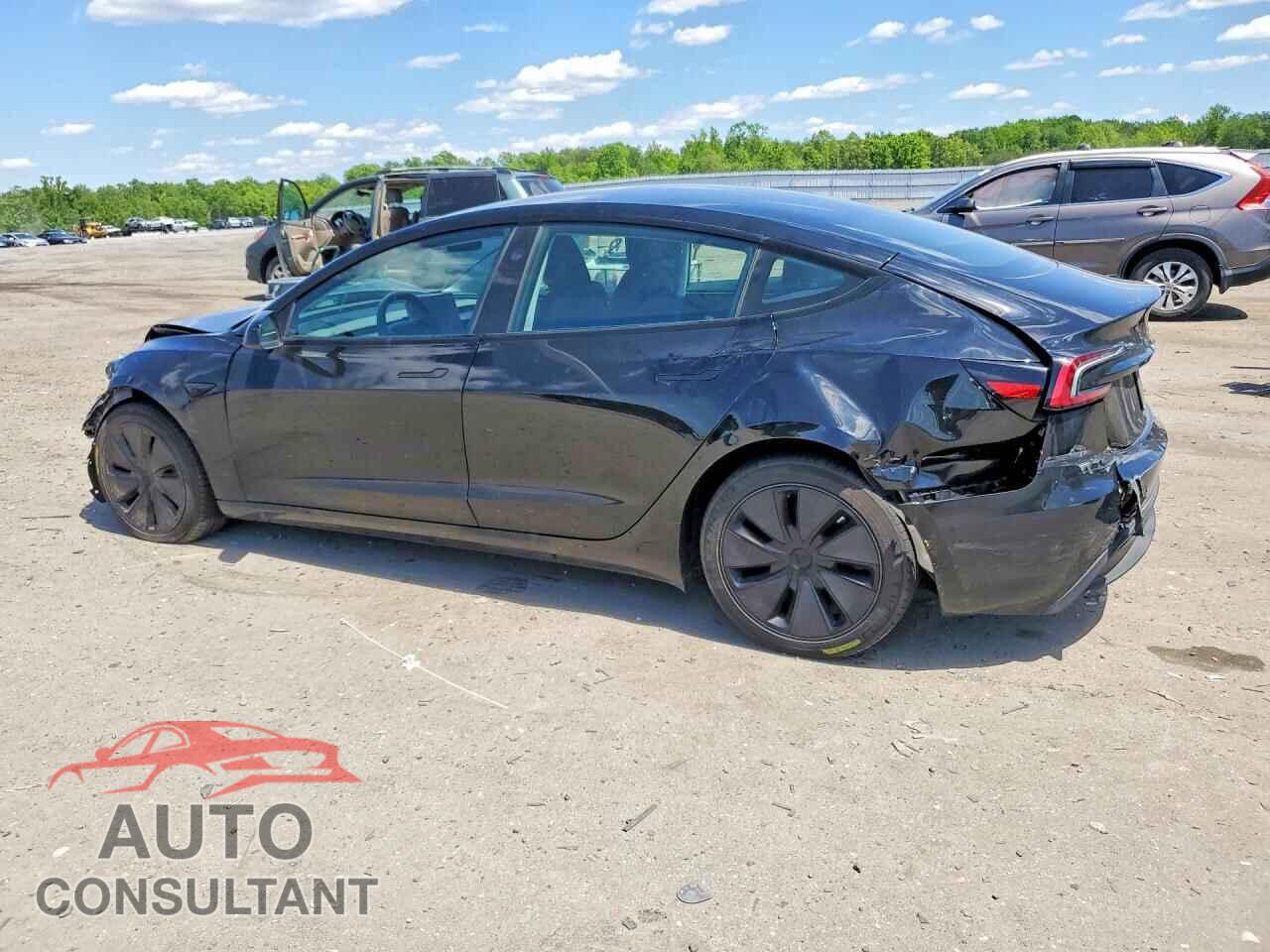 TESLA MODEL 3 2024 - 5YJ3E1EB3RF792822