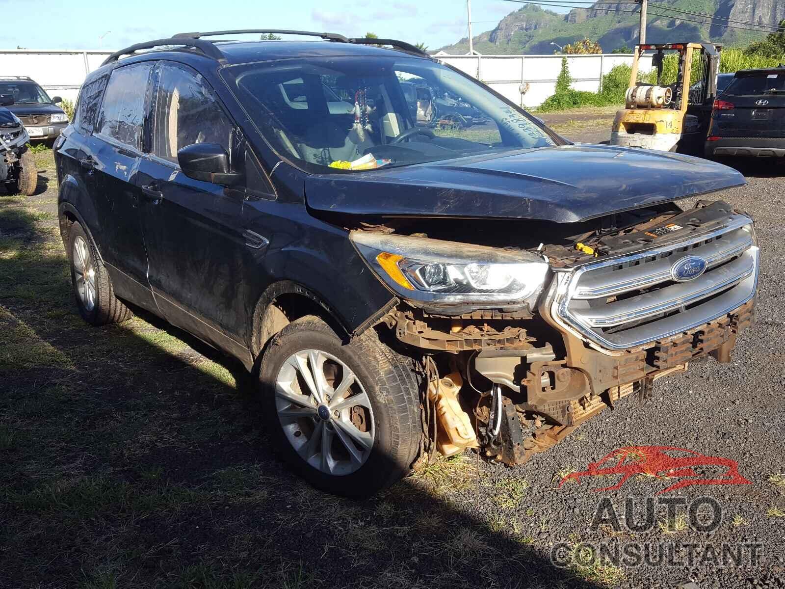 FORD ESCAPE 2017 - 1FMCU9G96HUC96149