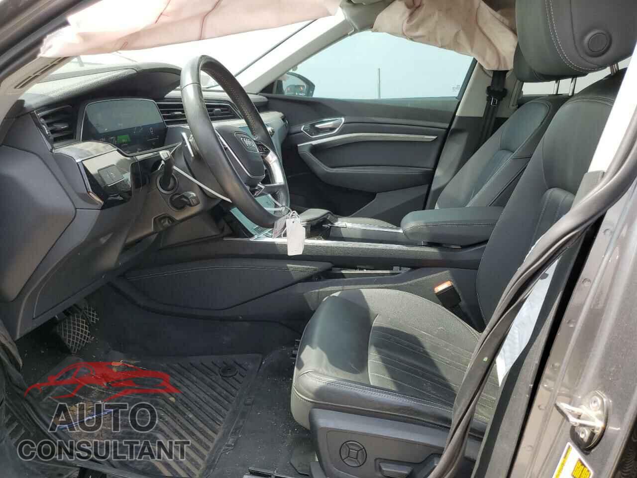 AUDI E-TRON 2021 - WA1AAAGE8MB010207