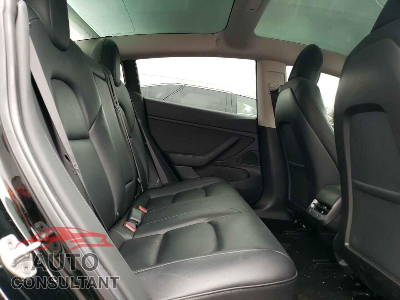 TESLA MODEL 3 2019 - 5YJ3E1EA9KF305250