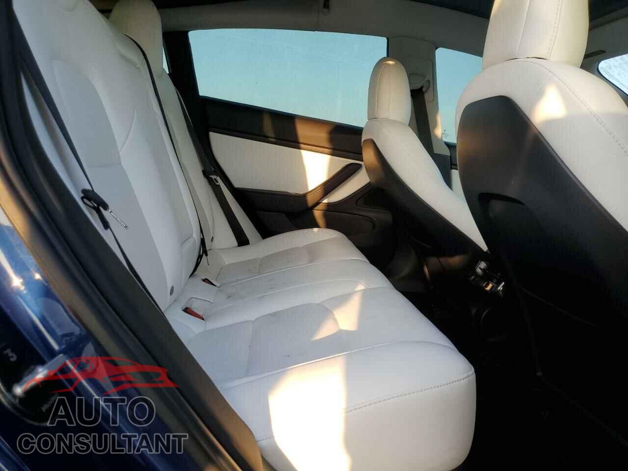 TESLA MODEL 3 2020 - 5YJ3E1EC2LF784226
