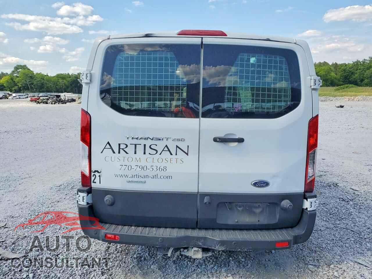 FORD TRANSIT 2019 - 1FTYR2YGXKKB57113