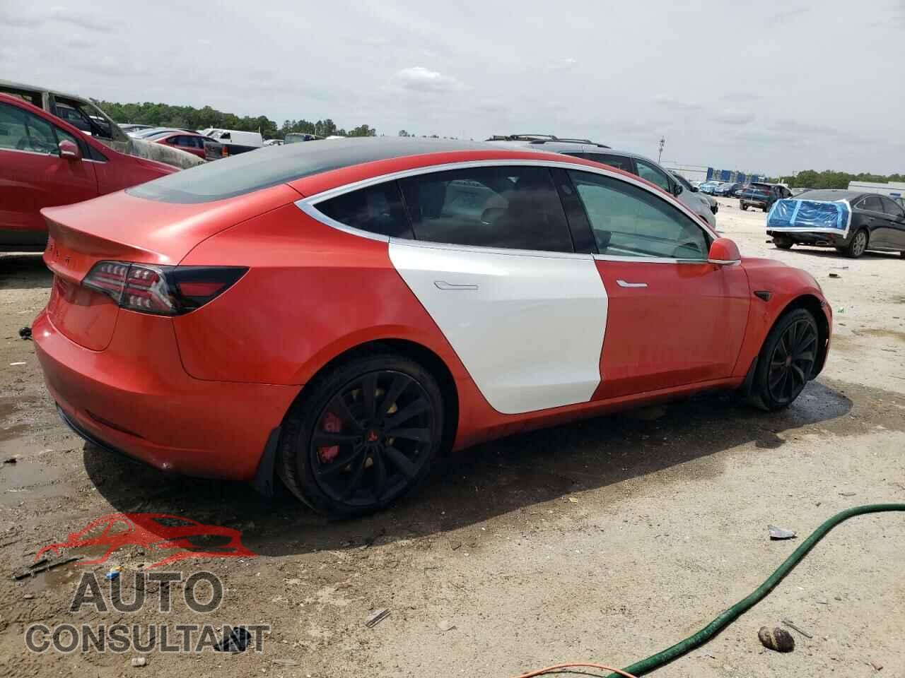 TESLA MODEL 3 2018 - 5YJ3E1EAXJF031944