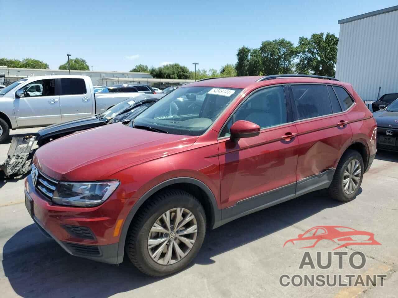 VOLKSWAGEN TIGUAN 2018 - 3VV0B7AX1JM204868