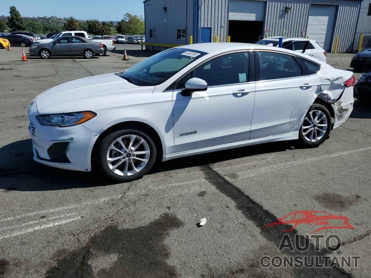 FORD FUSION 2019 - 3FA6P0LU2KR201864