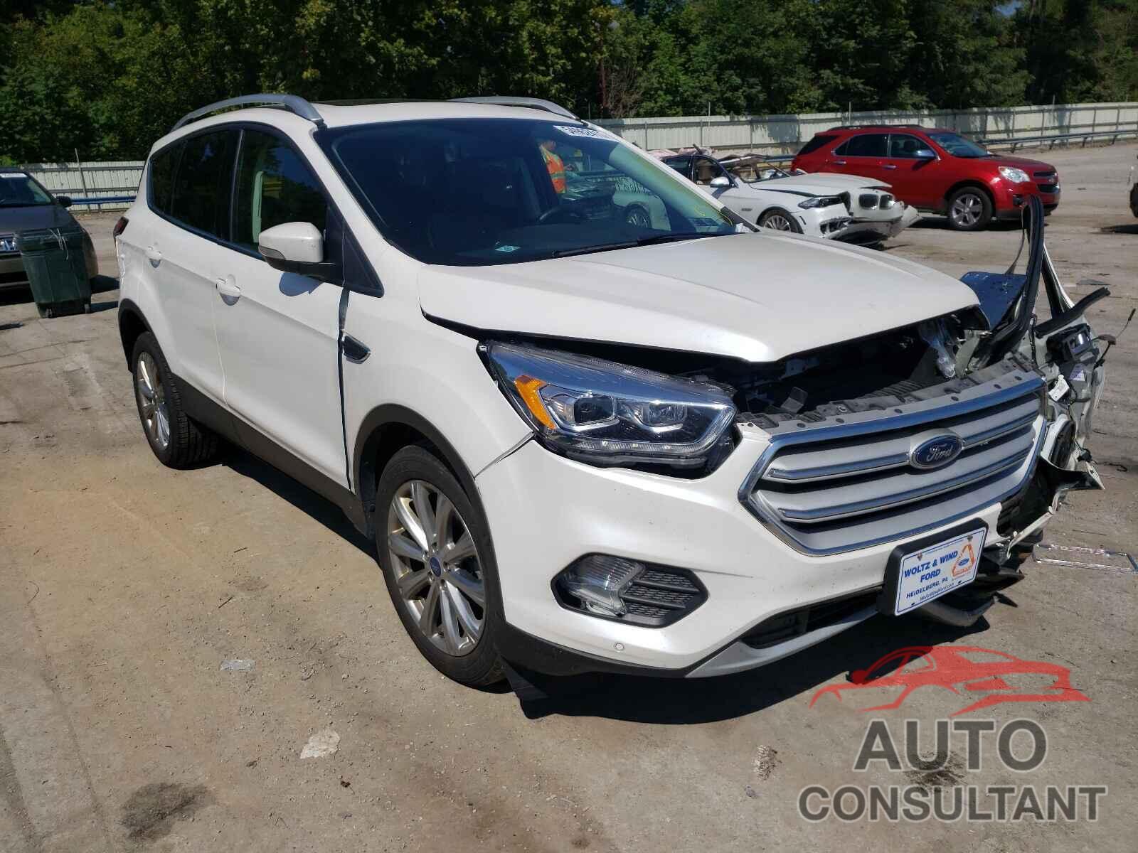 FORD ESCAPE 2018 - 1FMCU9J9XJUC71320