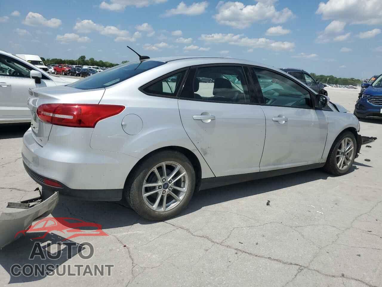 FORD FOCUS 2015 - 1FADP3F27FL202998