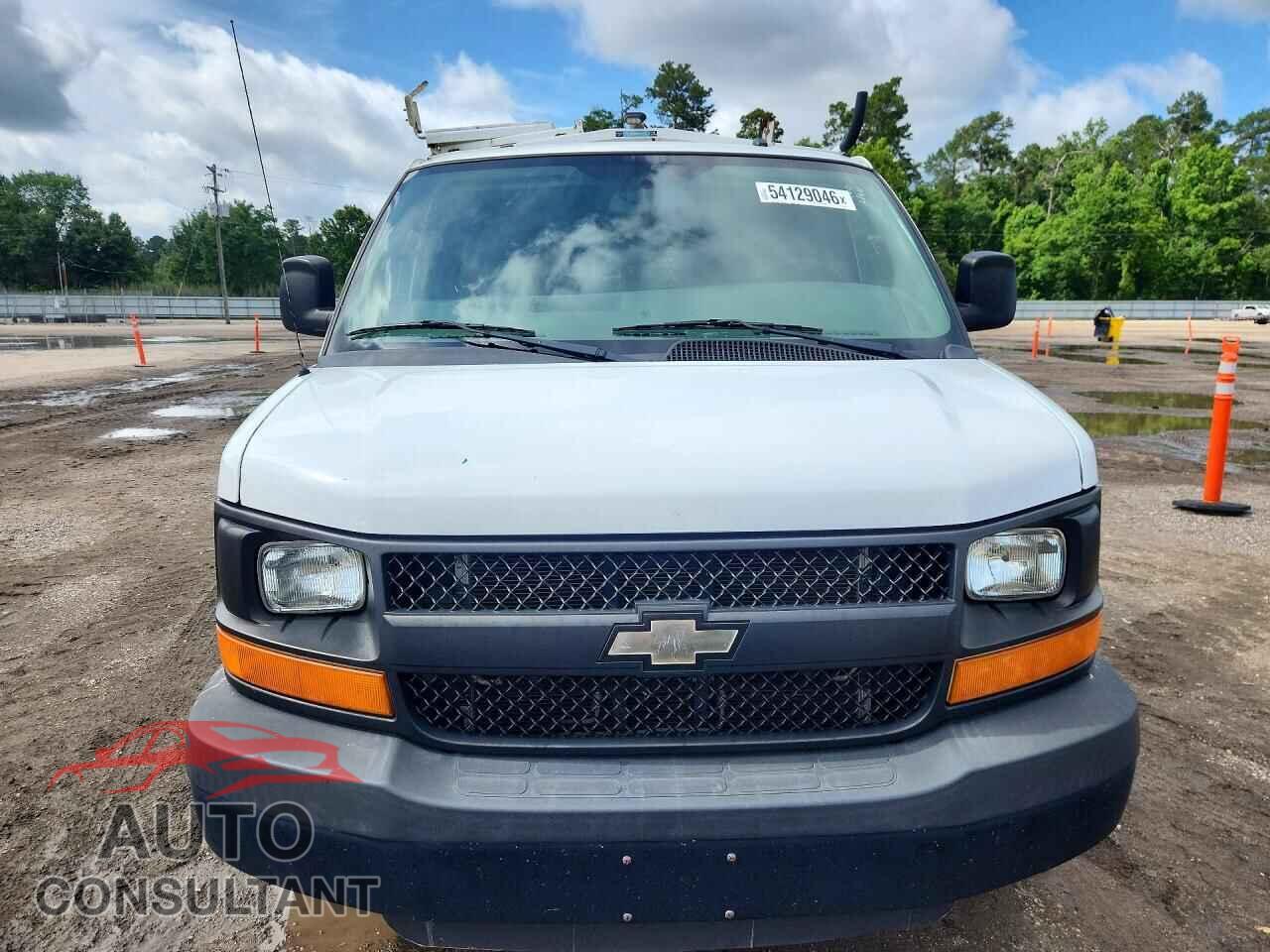 CHEVROLET EXPRESS 2015 - 1GCWGFCF6F1229004