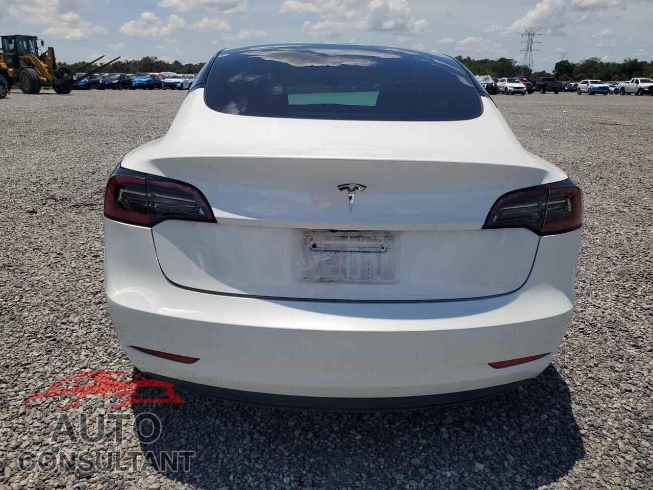 TESLA MODEL 3 2023 - 5YJ3E1EA6PF584325