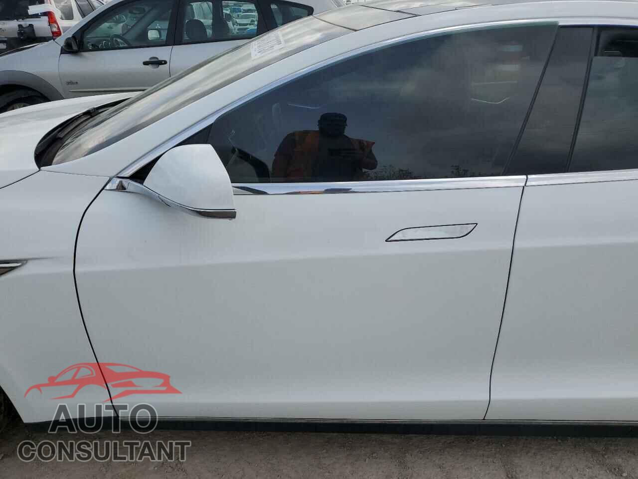 TESLA MODEL S 2013 - 5YJSA1CG4DFP14791