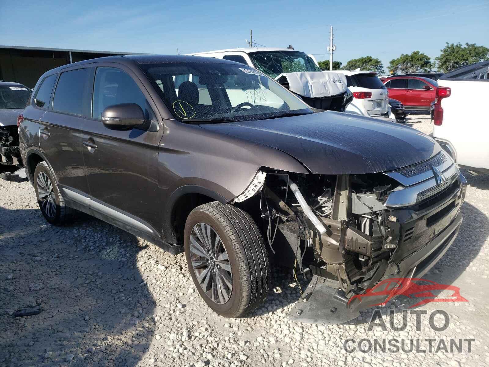 MITSUBISHI OUTLANDER 2020 - JA4AD3A36LZ023182