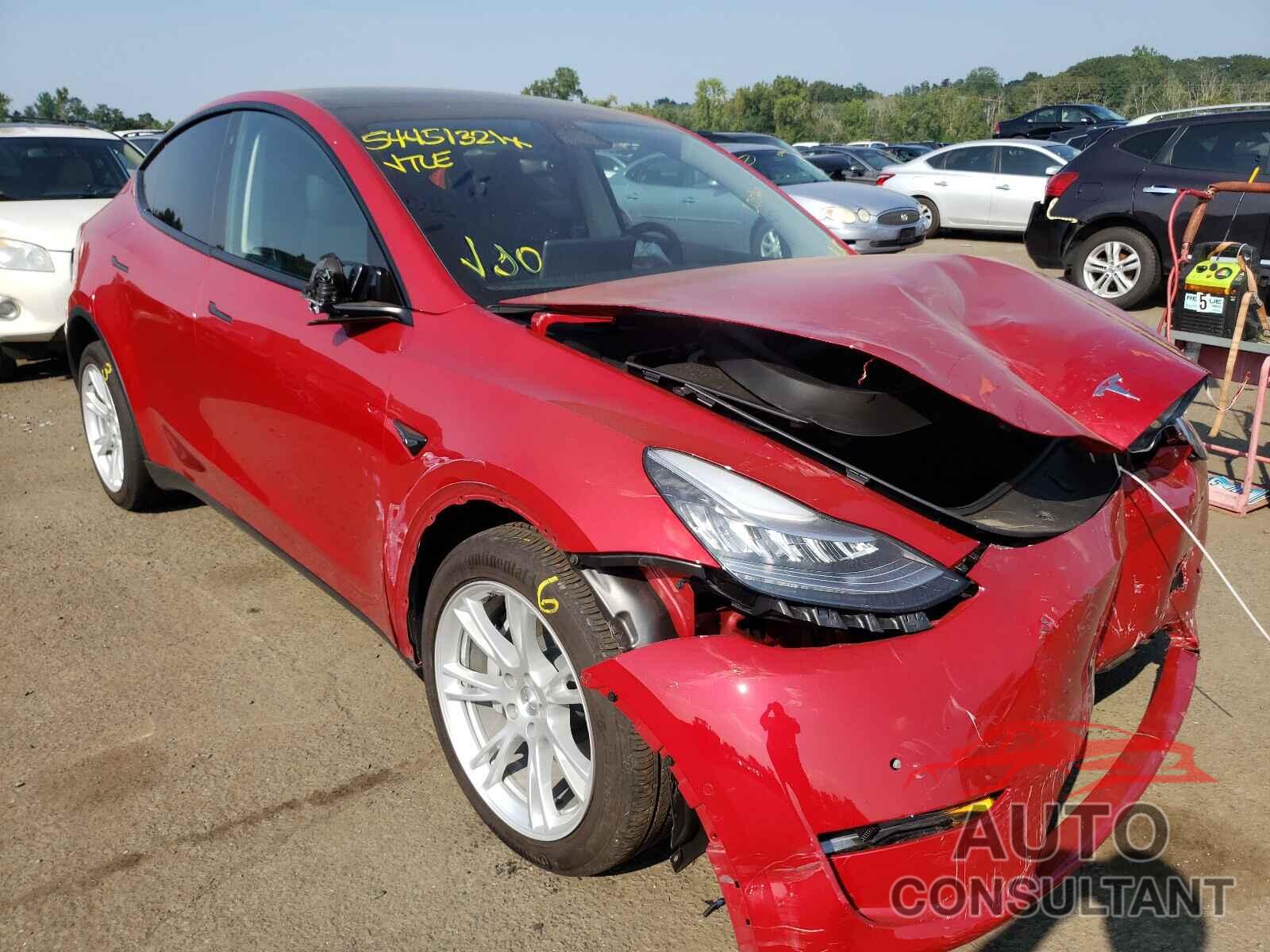 TESLA MODEL Y 2020 - 5YJYGDEE4LF047774