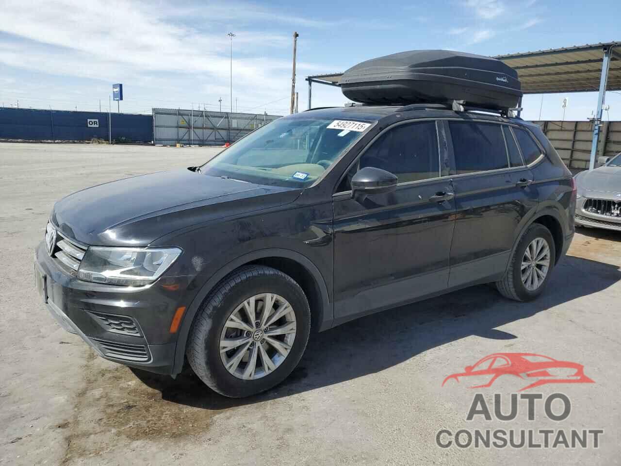 VOLKSWAGEN TIGUAN 2018 - 3VV1B7AX8JM107199