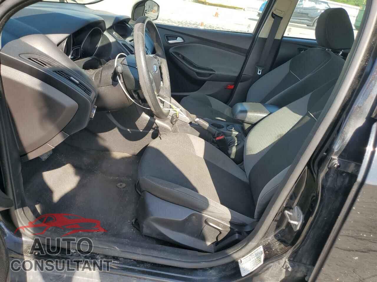 FORD FOCUS 2014 - 1FADP3F29EL222457