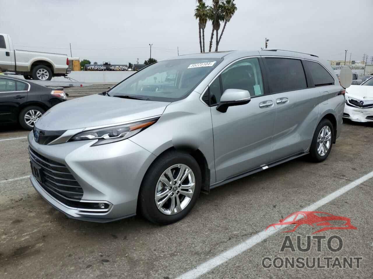 TOYOTA SIENNA 2023 - 5TDESKFC0PS102466