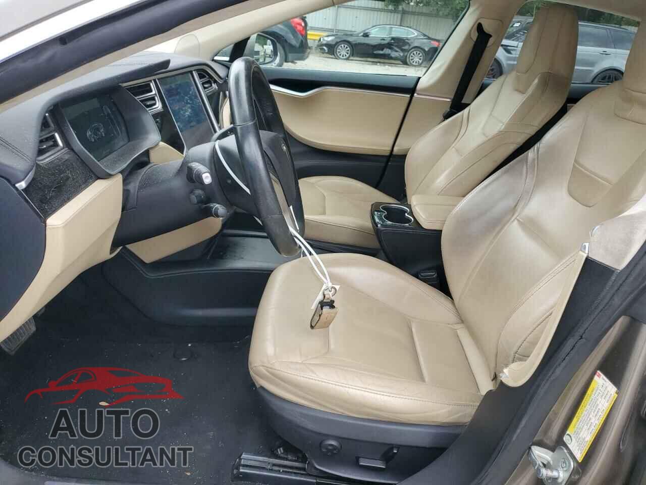 TESLA MODEL S 2016 - 5YJSA1E19GF135633