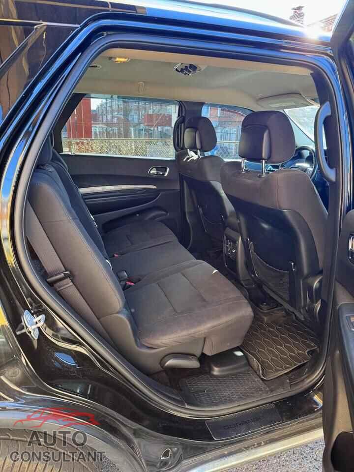 DODGE DURANGO 2018 - 1C4RDJAG7JC101095