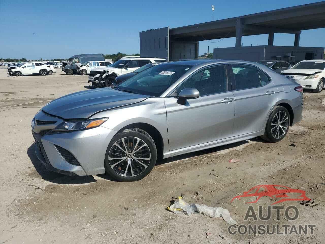 TOYOTA CAMRY 2020 - 4T1G11AK2LU508187