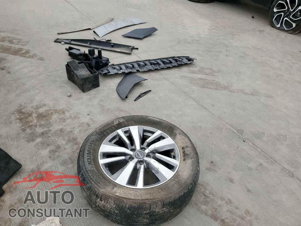 NISSAN PATHFINDER 2023 - 5N1DR3CA8PC211318