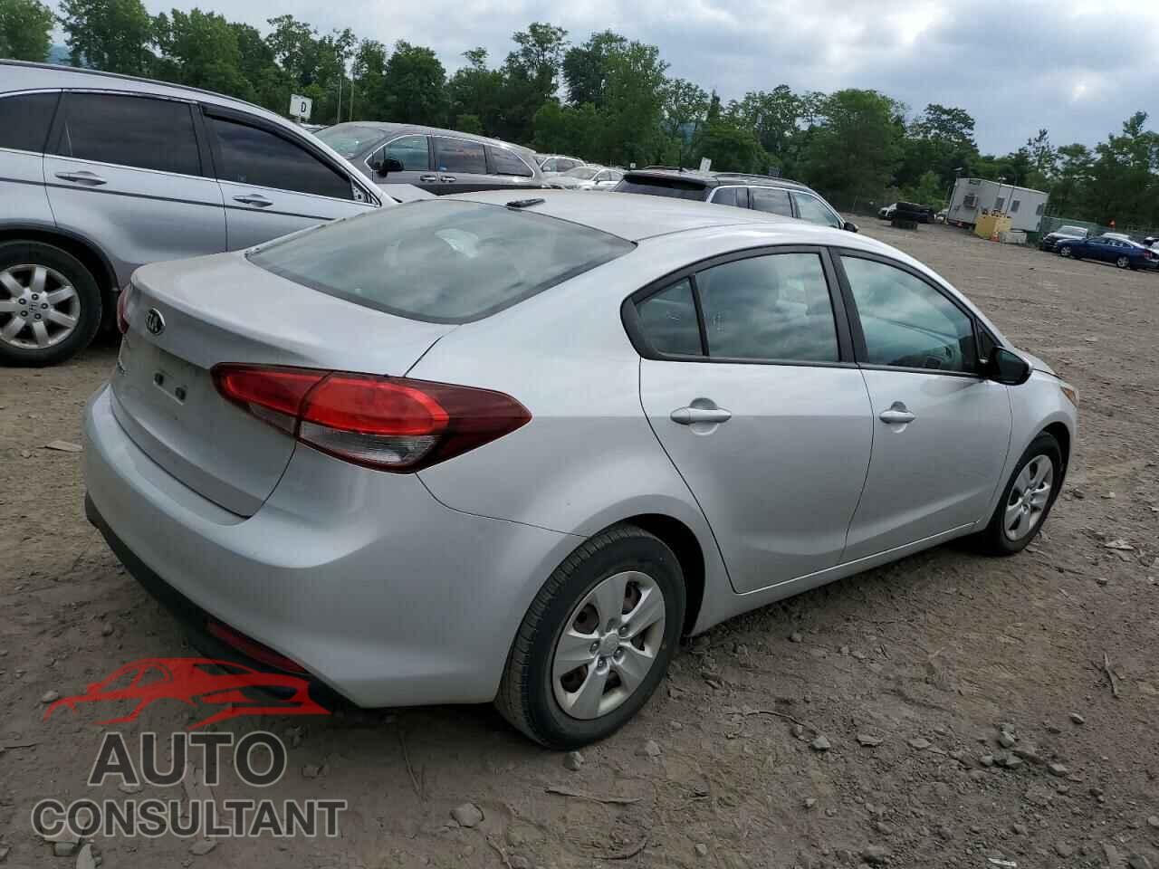 KIA FORTE 2017 - 3KPFK4A7XHE010027