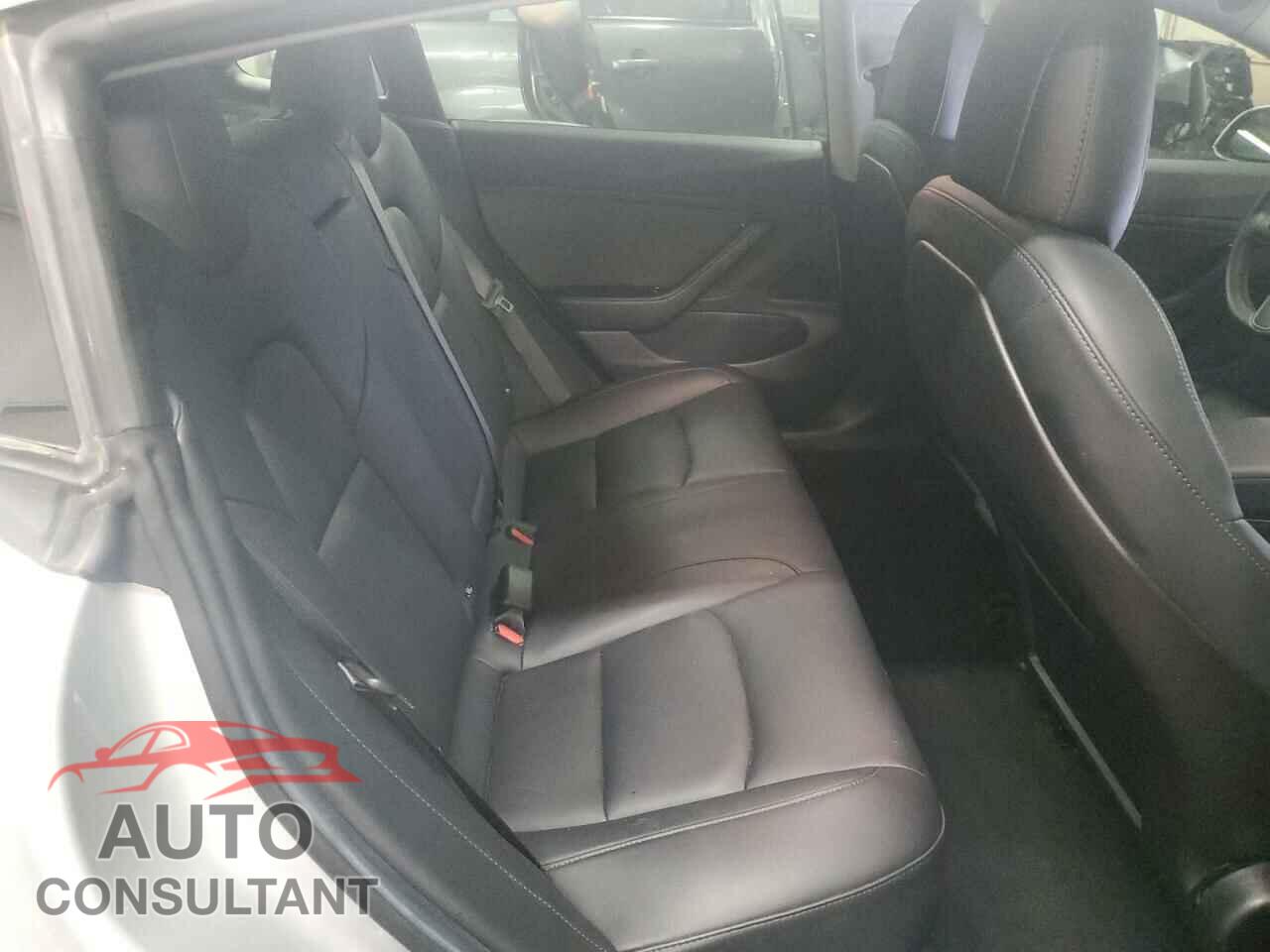 TESLA MODEL 3 2018 - 5YJ3E1EA5JF035724