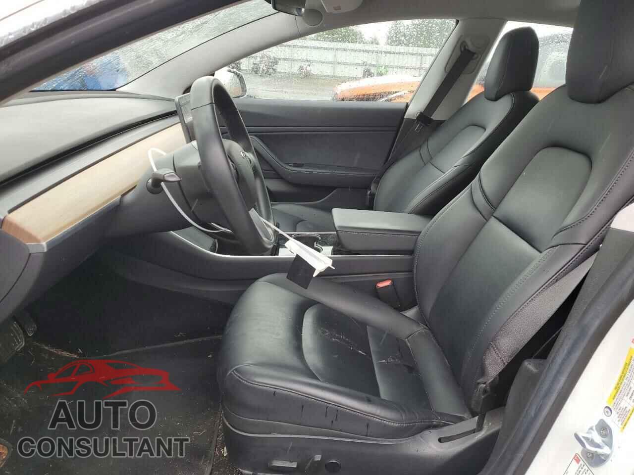 TESLA MODEL 3 2017 - 5YJ3E1EA7HF000824
