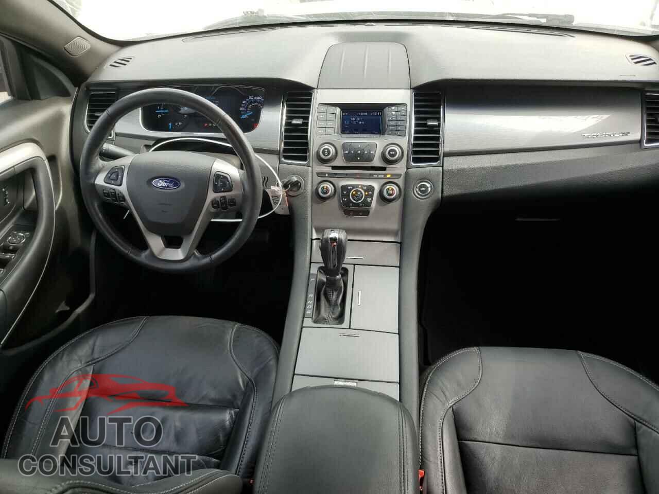 FORD TAURUS 2015 - 1FAHP2E82FG134829