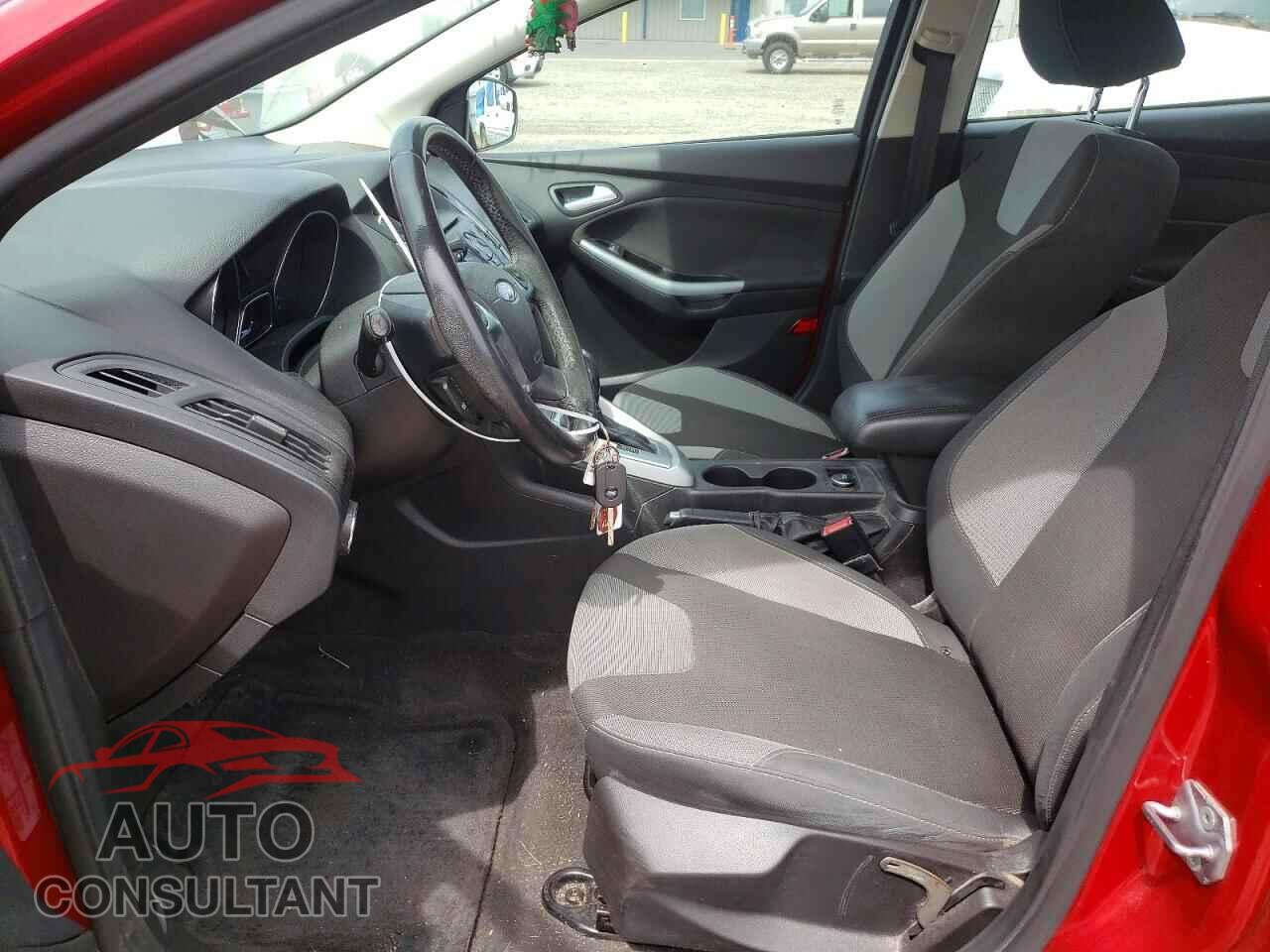 FORD FOCUS 2012 - 1FAHP3F21CL386526