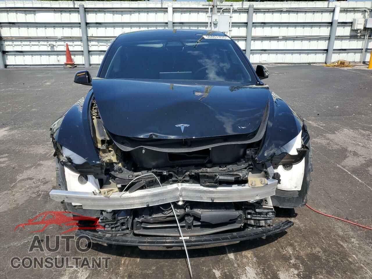 TESLA MODEL 3 2024 - 5YJ3E1EAXRF743835
