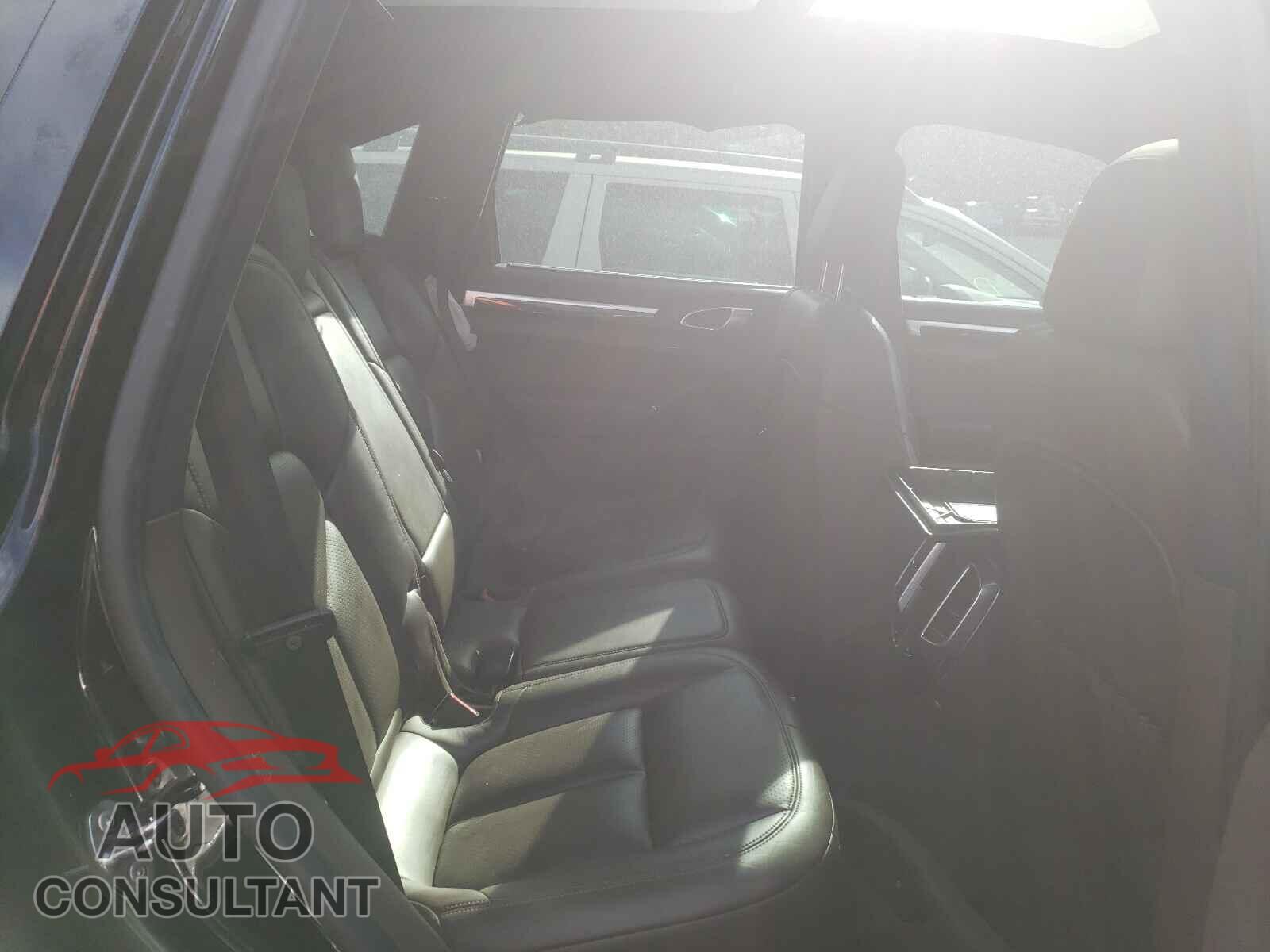 PORSCHE CAYENNE 2016 - WP1AE2A2XGLA64281