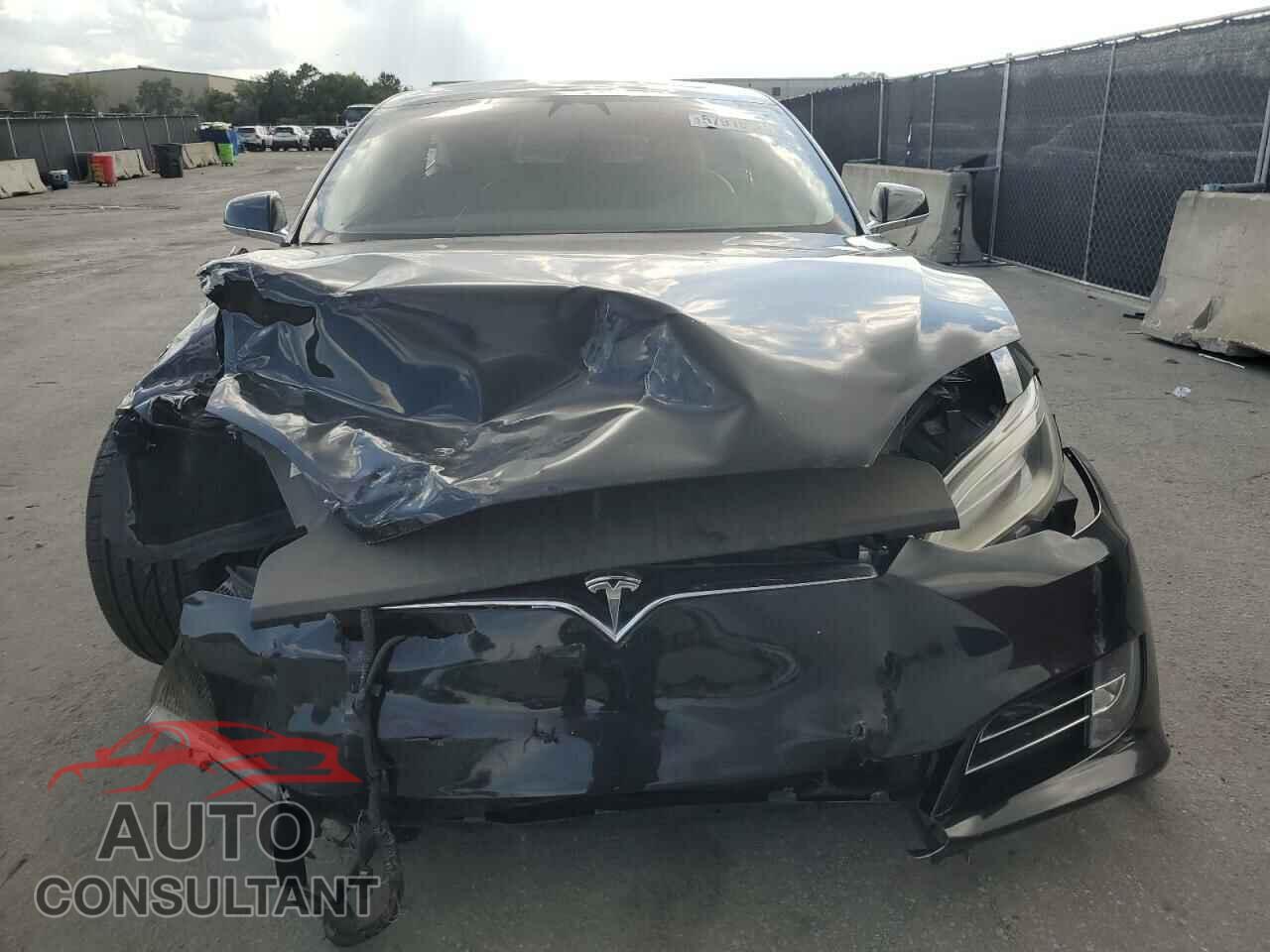 TESLA MODEL S 2017 - 5YJSA1E2XHF194670