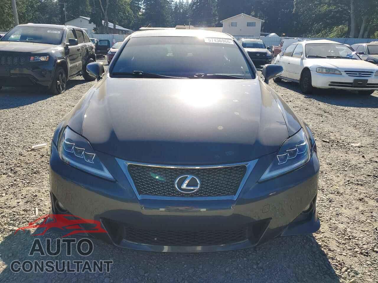 LEXUS IS 2011 - JTHBF5C21B5144419