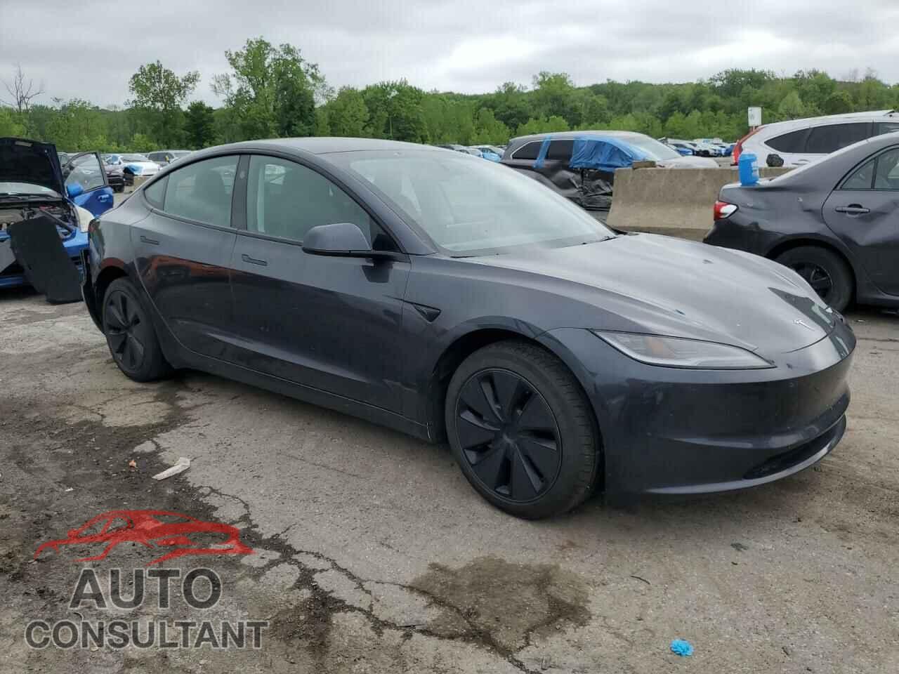 TESLA MODEL 3 2024 - 5YJ3E1EA8RF773982
