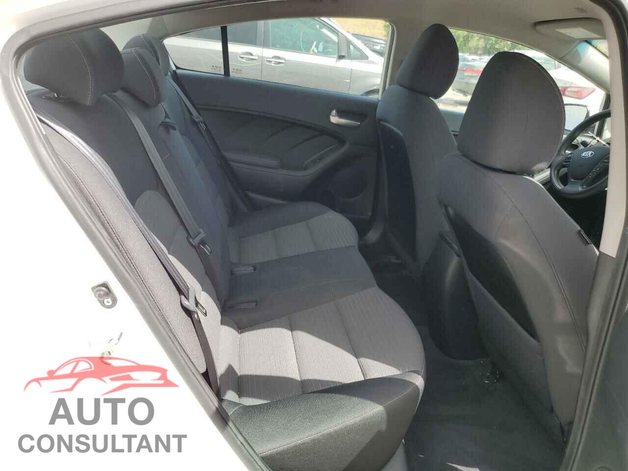 KIA FORTE 2017 - 3KPFL4A79HE089302