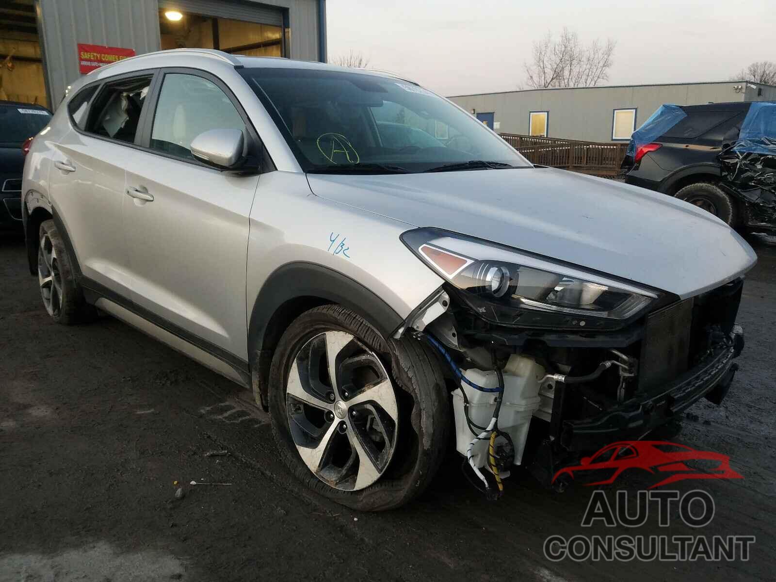 HYUNDAI TUCSON 2017 - KM8J3CA24HU301447