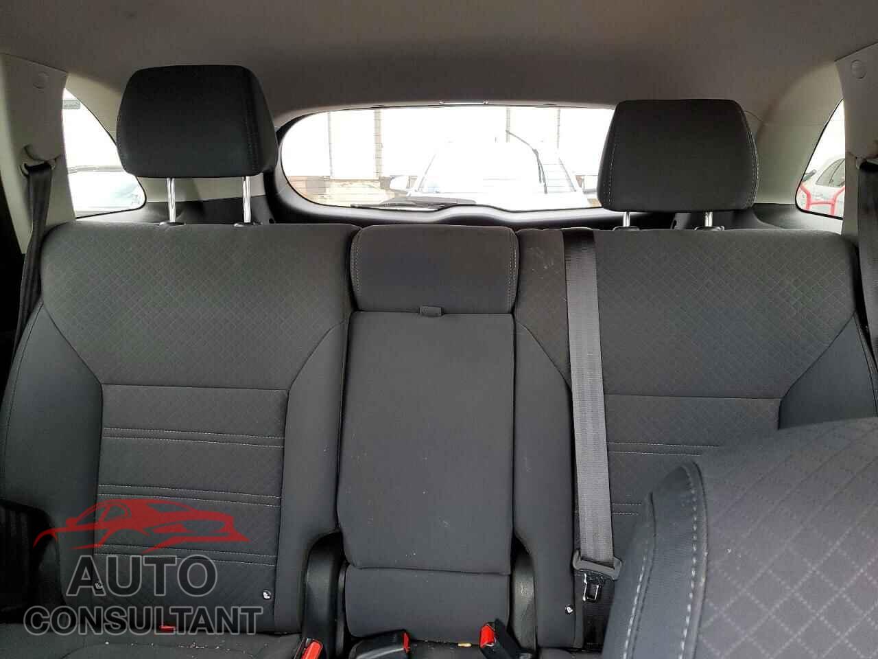 KIA SORENTO 2017 - 5XYPGDA36HG248401