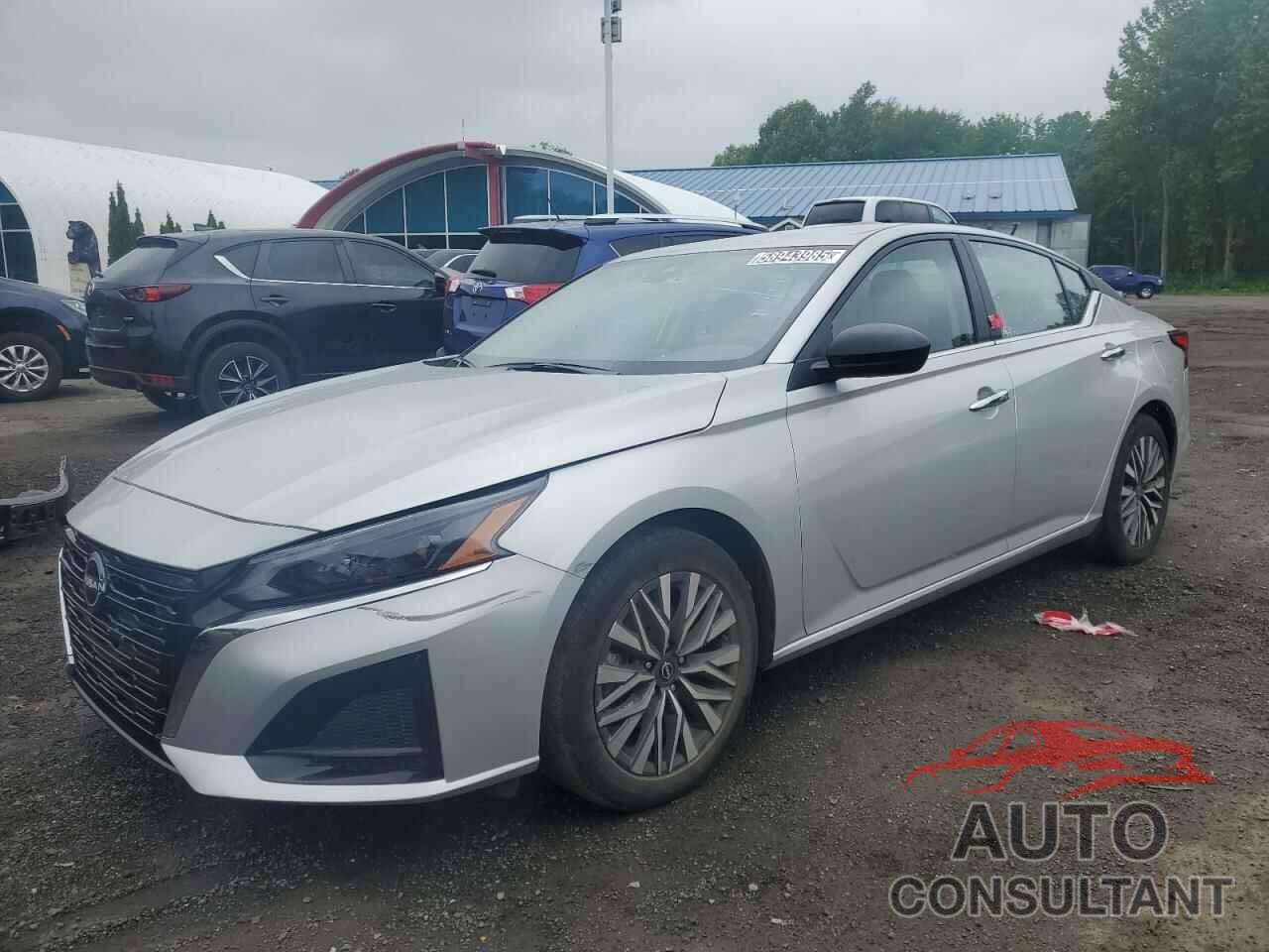 NISSAN ALTIMA 2024 - 1N4BL4DV4RN375912