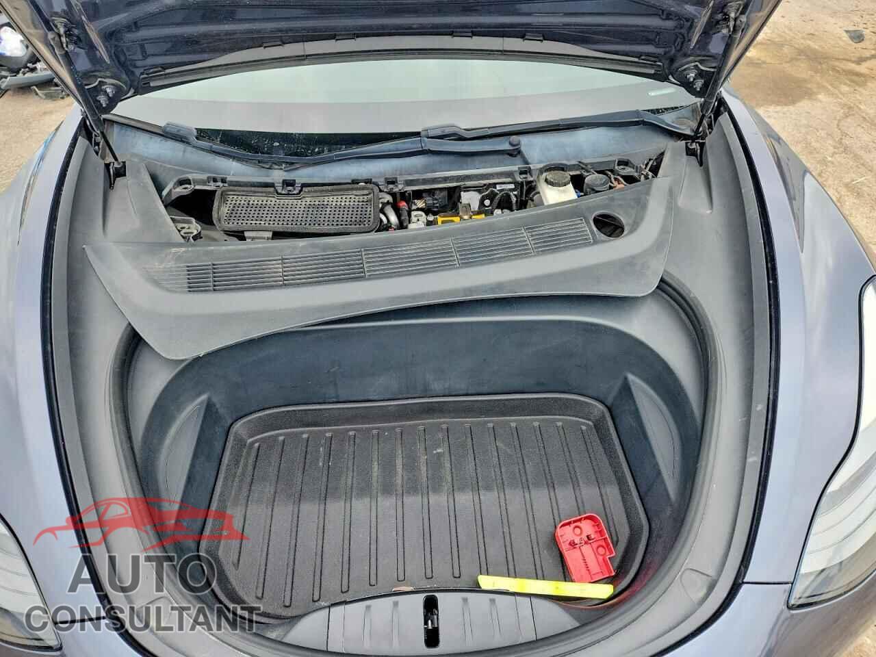 TESLA MODEL 3 2021 - 5YJ3E1EA0MF906131
