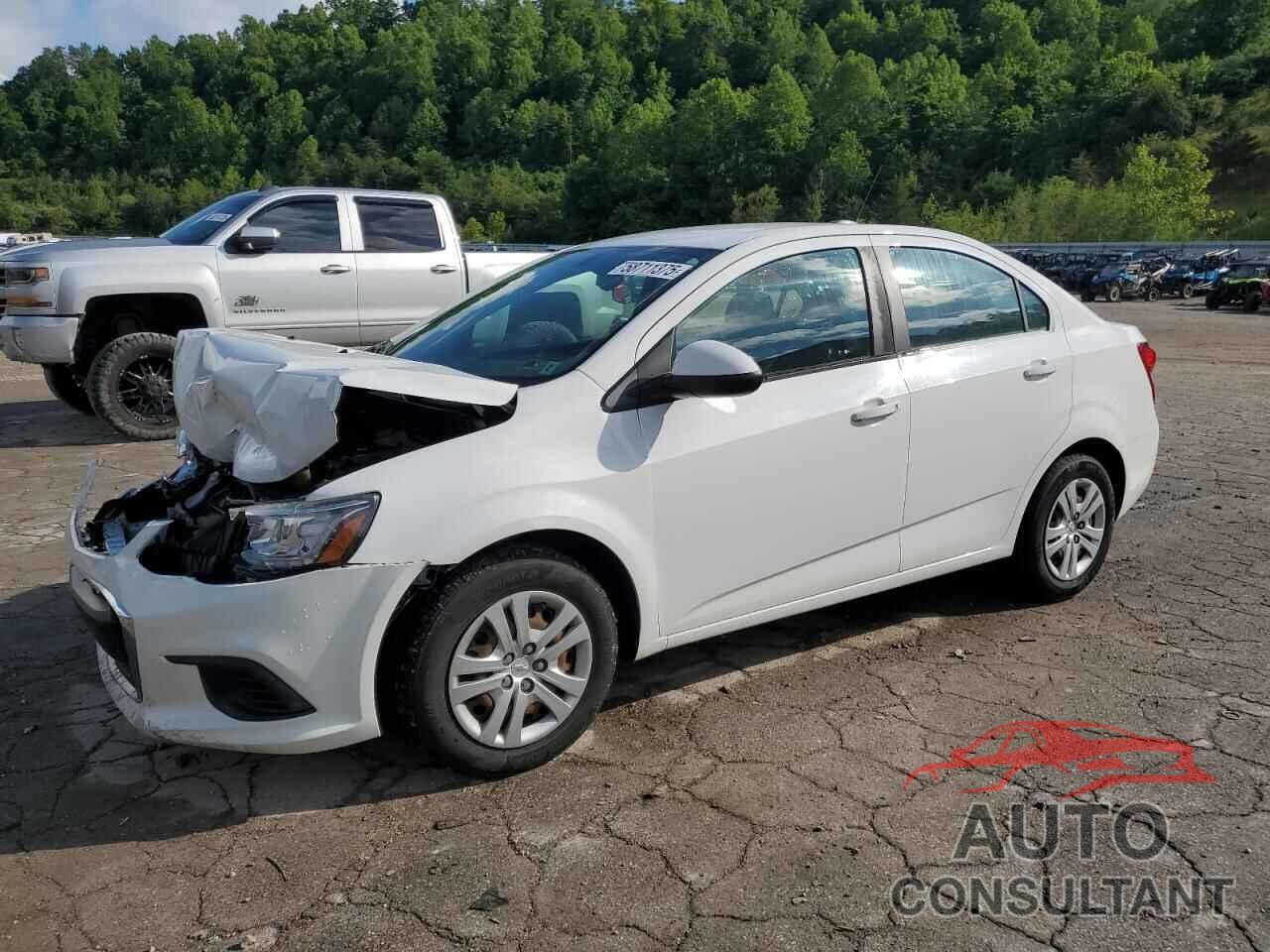 CHEVROLET SONIC 2017 - 1G1JB5SH4H4151550