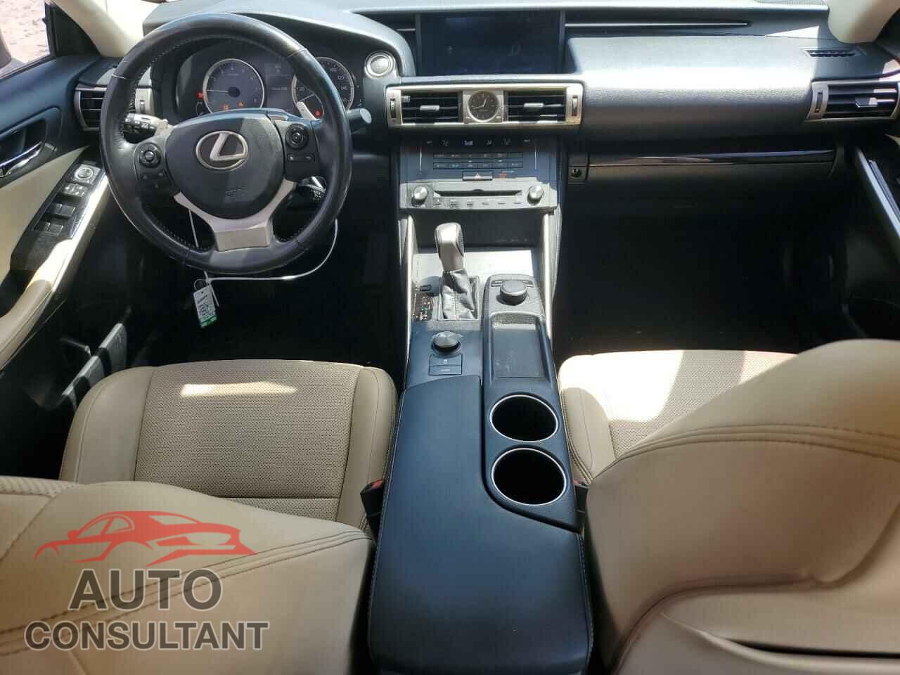 LEXUS IS 2016 - JTHBA1D25G5002121