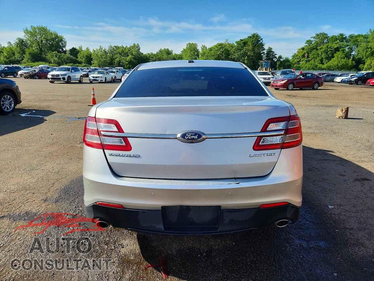 FORD TAURUS 2017 - 1FAHP2F85HG111885